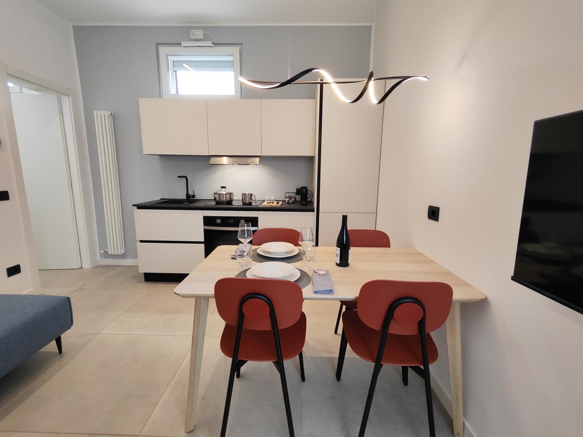 Jasmine Malpensa & Busto Center Apartment บุสโตอาร์ซีซีโอ ห้อง รูปภาพ